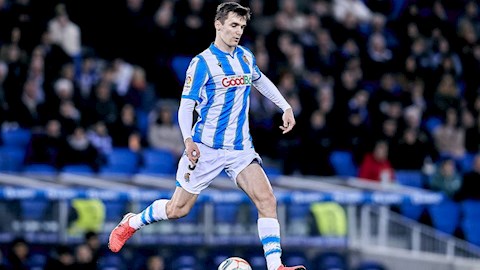 Liverpool muốn mua trung vệ Diego Llorente của Sociedad hình ảnh