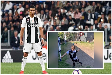 Video hài hước Cậu bé học đòi sút phạt kiểu Ronaldo và cái kết hình ảnh
