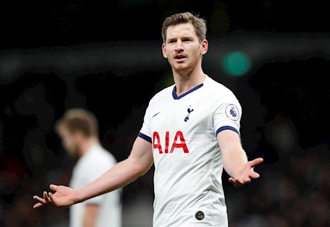 Mặc thầy Mourinho níu kéo, Vertonghen vẫn quyết dứt tình với Spurs
