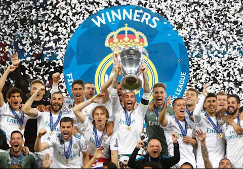 Ngày 265 Zidane cùng Real Madrid vô địch 3 lần liên tiếp Cúp C1 hình ảnh