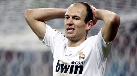 Vì lý do gì, tiền vệ Arjen Robben dứt áo rời Real Madrid hình ảnh