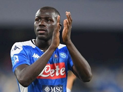 Sao Napoli báo tin mừng cho Liverpool