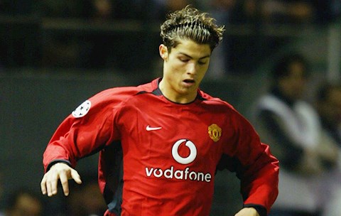 Từ khi 18 tuổi, Cristiano Ronaldo đã là một thiên tài của MU! hình ảnh