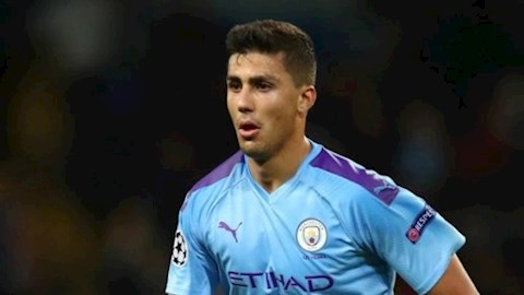 Bom tấn Rodri trải lòng về quãng thời gian đầu gắn bó với Man City
