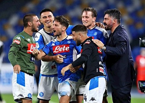 Napoli gianh Coppa Italia sau khi ha Juventus tren loat dau sung can nao