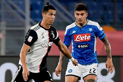 Thua chung kết, HLV Sarri đổ tại Ronaldo cùn