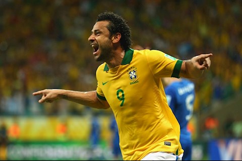 Fred đại đế đạp xe ròng rã 600 km để ký hợp đồng