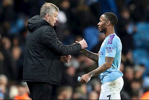 Thừa nước đục thả câu, MU định cuỗm luôn Sterling