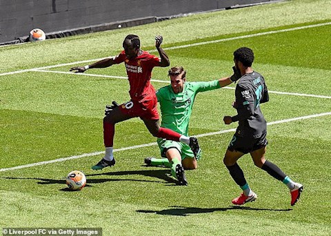 Trận đầu tiên của Liverpool: Mane và Keita tỏa sáng rực rỡ