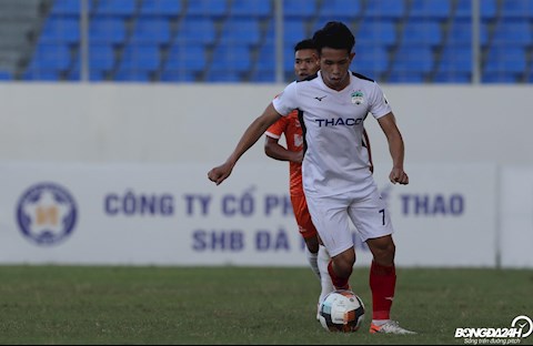 Hồng Duy cán mốc đặc biệt tại V-League 2020