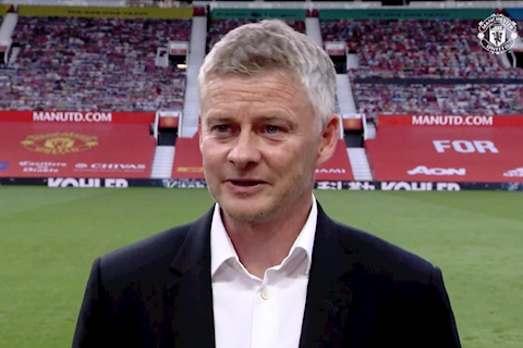 HLV Solskjaer khoe mình giỏi toán khi được hỏi về thương vụ Sancho