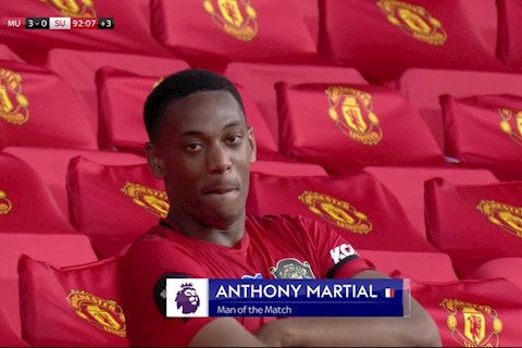 Khoảnh khắc đáng yêu của Martial