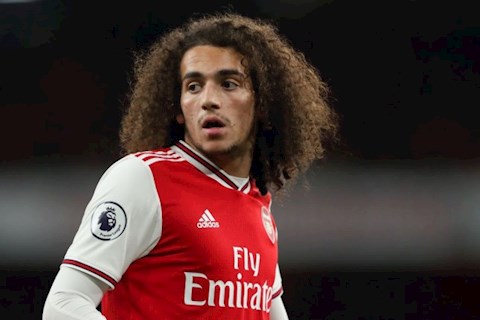 Matteo Guendouzi bi Arsenal ky luat noi bo