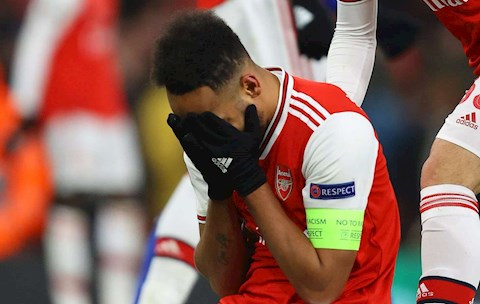 Ôm lòng phản, Aubameyang đáng bị tước băng đội trưởng Arsenal hình ảnh
