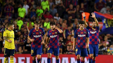 Barca chào đón sự trở lại của siêu tiền đạo
