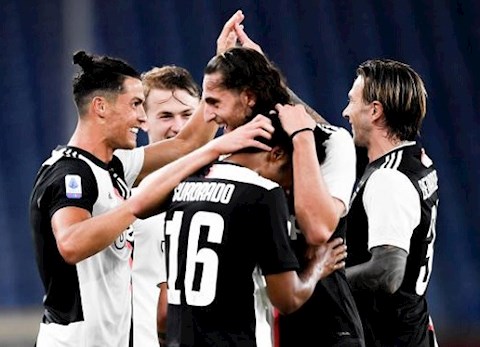 Genoa 1-3 Juventus: Ronaldo lập siêu phẩm, Lão bà thắng đẹp