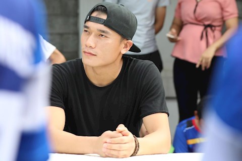 Bùi Tiến Dũng tiếc nuối khi Văn Hậu trở lại Việt Nam