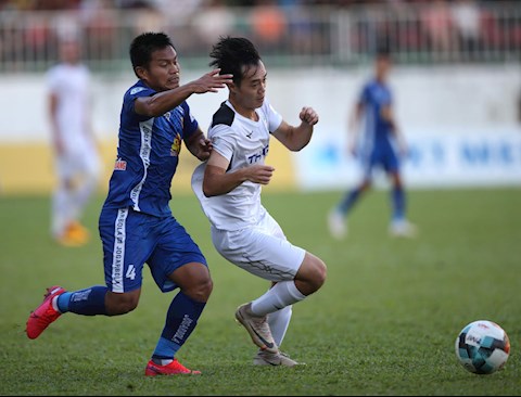 Văn Toàn thi đấu thăng hoa và 5 điểm nhấn sau trận HAGL 3-1 Quảng Nam