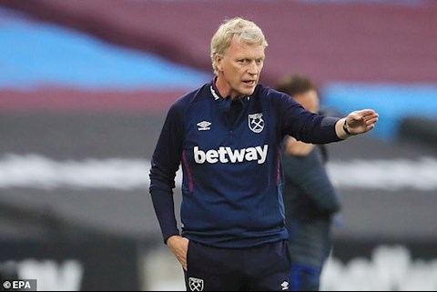 David Moyes khẳng định chiến thắng sốc trước Chelsea là “vô nghĩa”