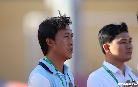 Chia tay Thanh Hóa, HLV Nguyễn Thành Công vẫn giữ quan hệ với bầu Đệ