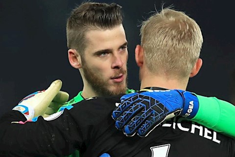 Điểm tin bóng đá sáng 3/8: MU tính gây sốc với thủ môn Leicester