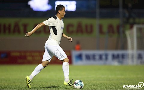 Lão tướng Anh Đức tỏa sáng, HAGL vẫn bại trận trước Quảng Nam