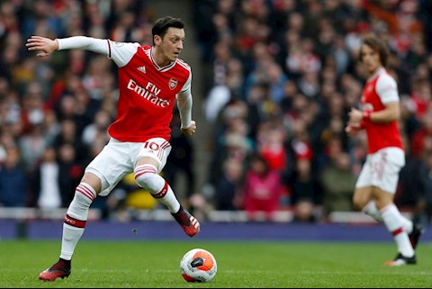 Thiếu Mesut Ozil, phải chăng Arsenal đang thiếu đi sự sáng tạo?