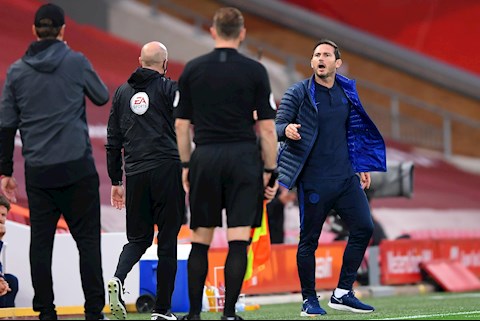 VIDEO: Frank Lampard hối hận vì văng tục về phía Jurgen Klopp và dàn trợ lý