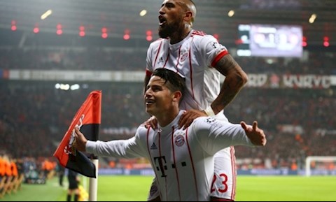 Zidane bị chỉ trích dữ dội vì bất công với James Rodriguez