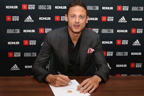 Fan nói gì khi MU gia hạn hợp đồng với Matic?