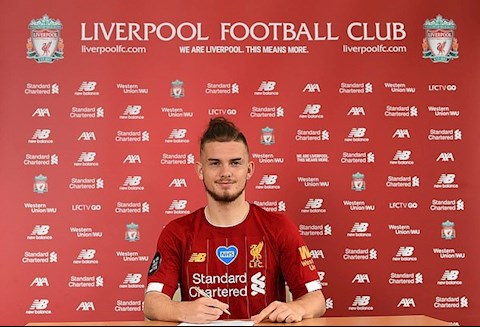 Liverpool ký hợp đồng chuyên nghiệp với Harvey Elliott hình ảnh Liverpool ký hợp đồng chuyên nghiệp với Harvey Elliott hình ảnh