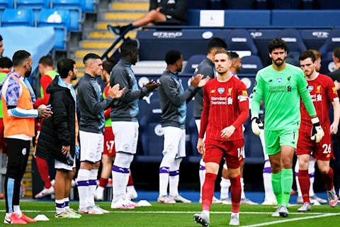 Liverpool vô địch Premier League: Thứ bóng đá của Klopp có thể áp đảo Guardiola một cách lâu dài?