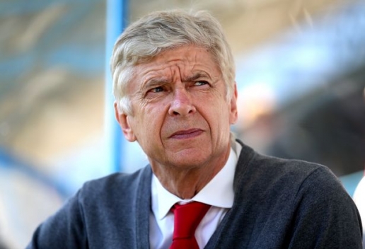 HLV Arsene Wenger lên tiếng về khả năng dẫn dắt Barca