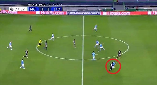 VAR và Ederson giúp Lyon hạ sát Man City như thế nào?