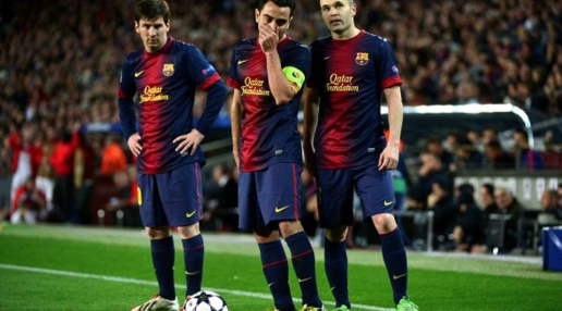 Messi đang không hạnh phúc ở Barca vì Xavi và Iniesta hình ảnh 2