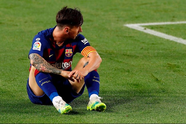 Messi cáu tiết vì cuộc trò chuyện với HLV Koeman bị phát tán hình ảnh