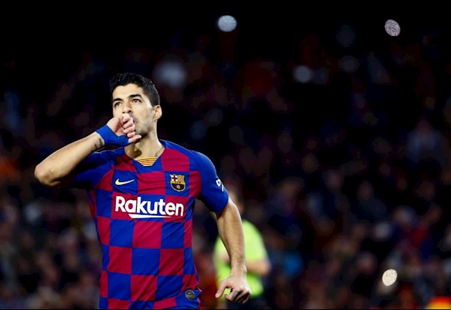 Anh trai Suarez lên tiếng mỉa mai Barca
