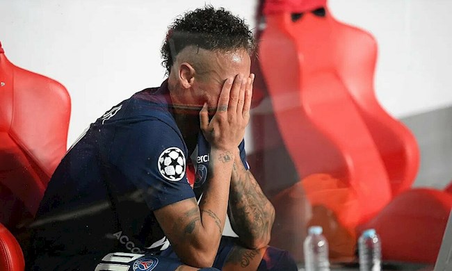 Tiền đạo Neymar làm mới mình sau thất bại ở Champions League hình ảnh