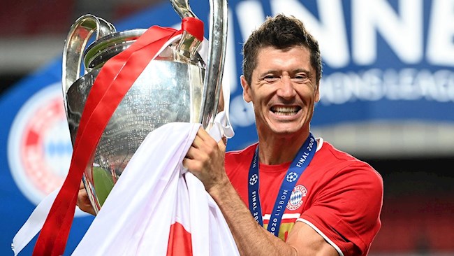 Huyền thoại người Đức: Lewandowski xuất sắc nhất thế giới