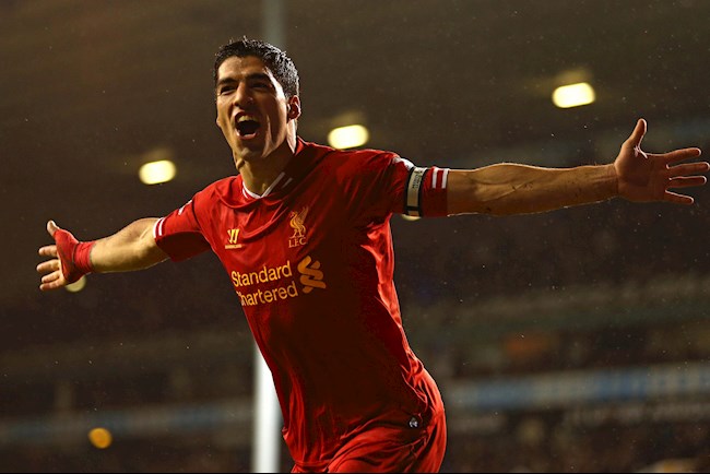 Luis Suarez: Chính và tà ở Liverpool