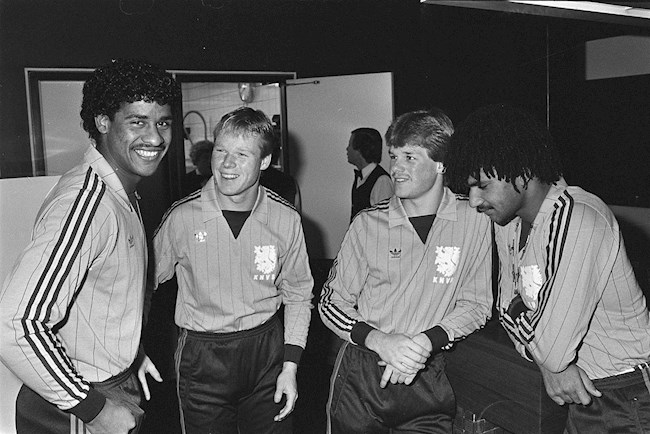 Tiểu sử Huấn luyện viên Ronald Koeman - HLV trưởng câu lạc bộ Barcelona hình ảnh 2 Tiểu sử Huấn luyện viên Ronald Koeman - HLV trưởng câu lạc bộ Barcelona hình ảnh 2