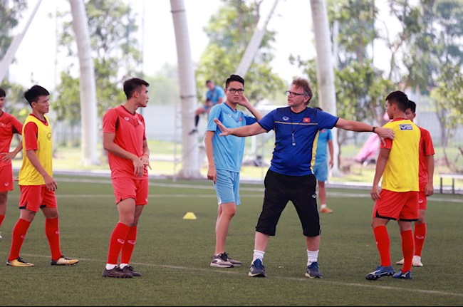 HLV Philippe Troussier hài lòng với nỗ lực của ĐT U19 Việt Nam
