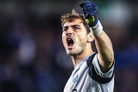 Thủ môn Iker Casillas giải nghệ, Messi nói gì hình ảnh