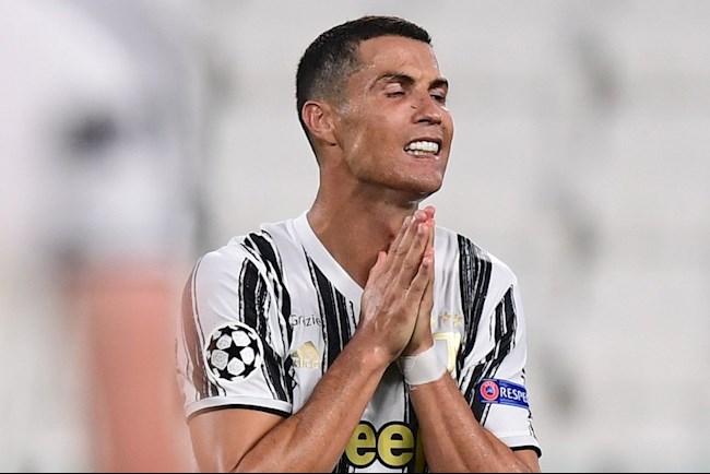 Chiêm ngưỡng cú đúp của CR7 trong ngày Juve bị loại