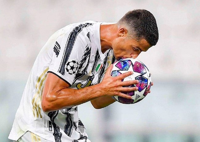 Một mùa giải bất thường của Ronaldo
