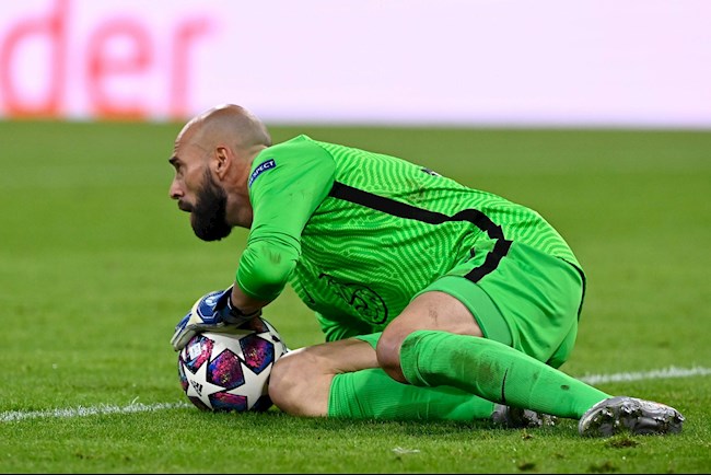 Thua thảm Bayern Munich, thủ môn Chelsea thừa nhận một sự thật?
