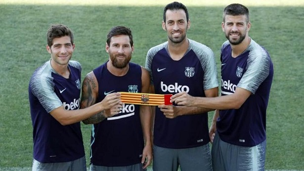 Tiền đạo Lionel Messi vẫn đeo băng đội trưởng Barca mùa tới hình ảnh