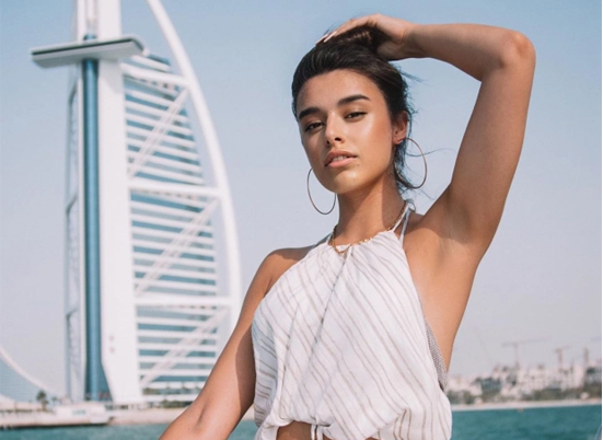 Bạn gái Sergio Reguilon: Người đẹp tuổi teen thích nổi loạn