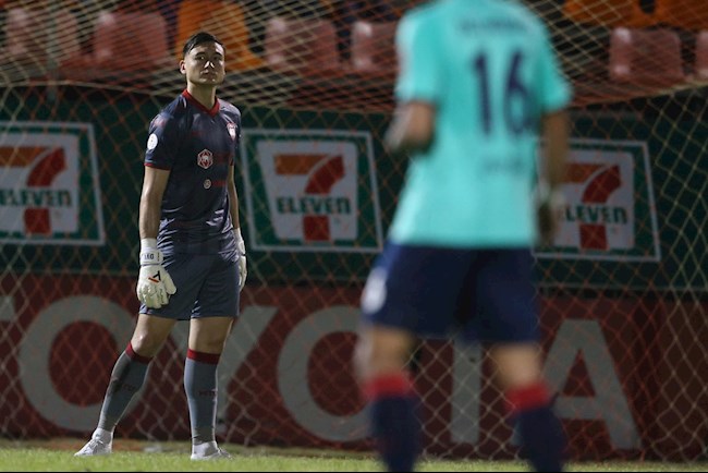 Đặng Văn Lâm gây ấn tượng với người hâm mộ Thai League