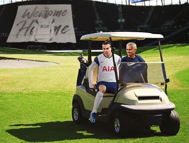 Biếm họa: Mourinho đã sẵn sàng rủ Bale đi đánh golf